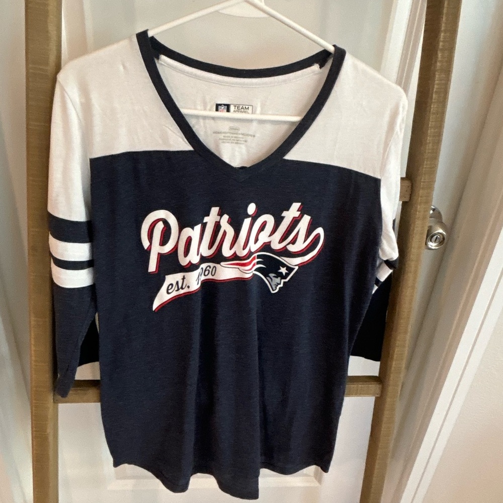 NFL Patriots women’s 3/4 Sleeve Shirt - Navy and White